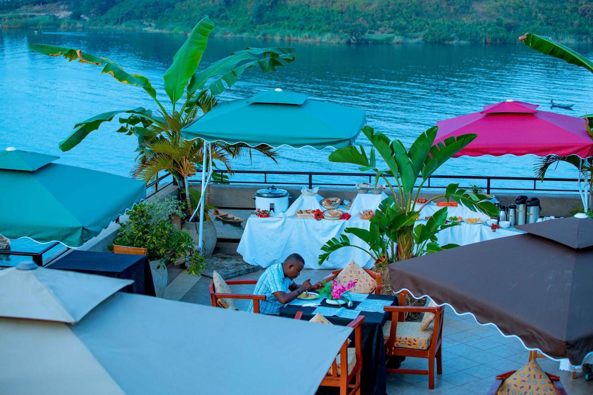 Kivu Hilltop View Resort Gisenyi ภายนอก รูปภาพ