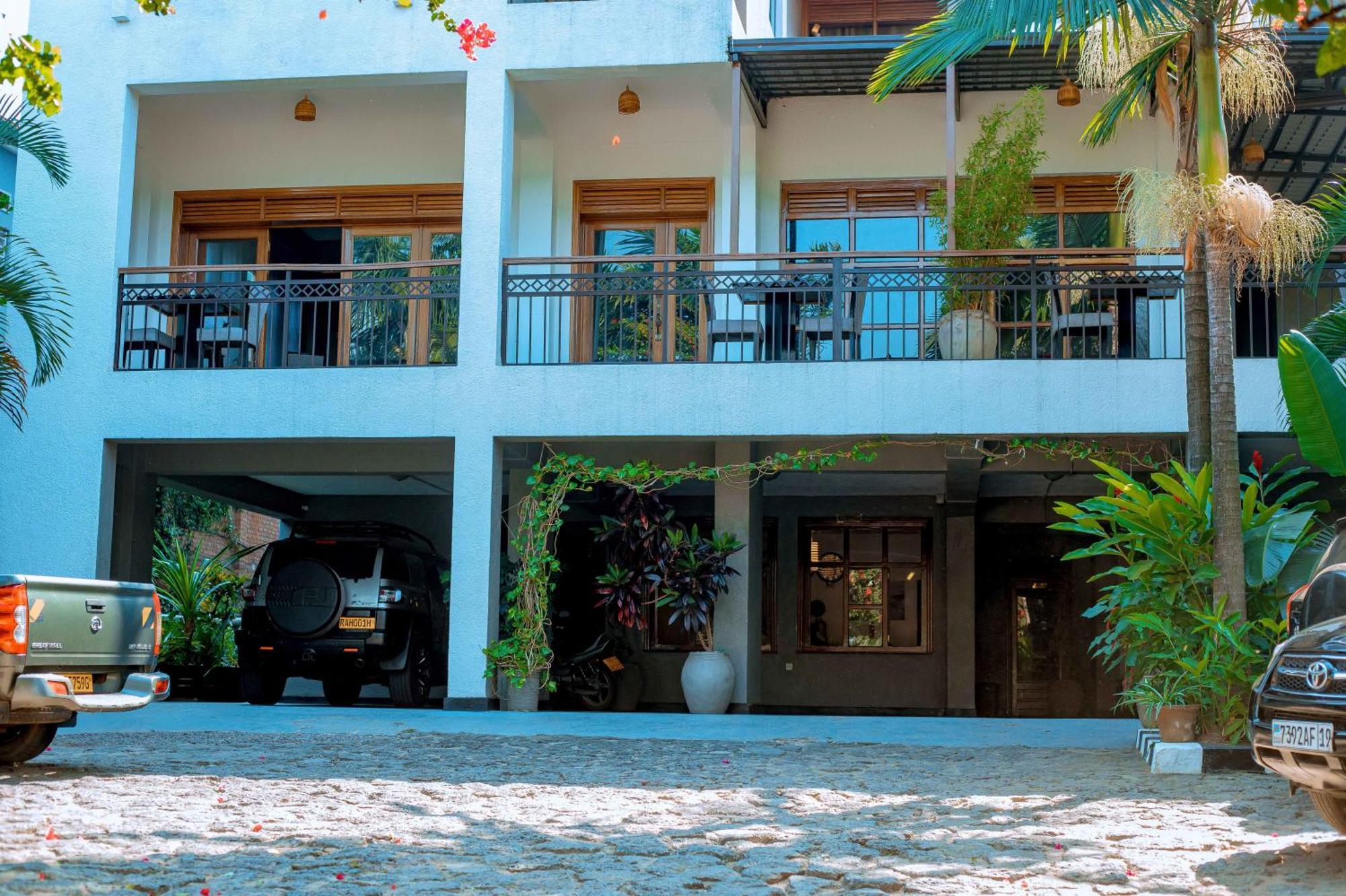 Kivu Hilltop View Resort Gisenyi ภายนอก รูปภาพ