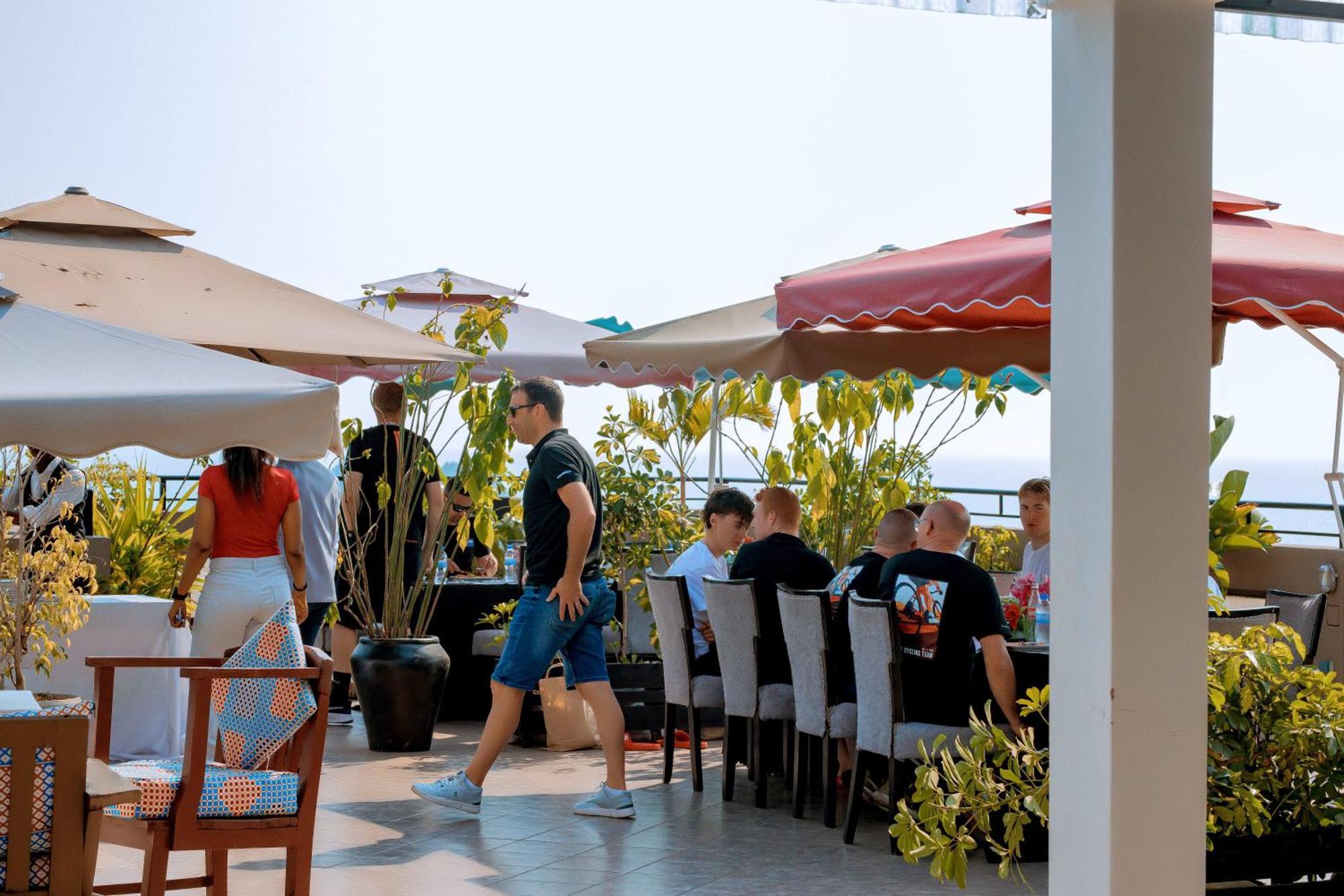Kivu Hilltop View Resort Gisenyi ภายนอก รูปภาพ