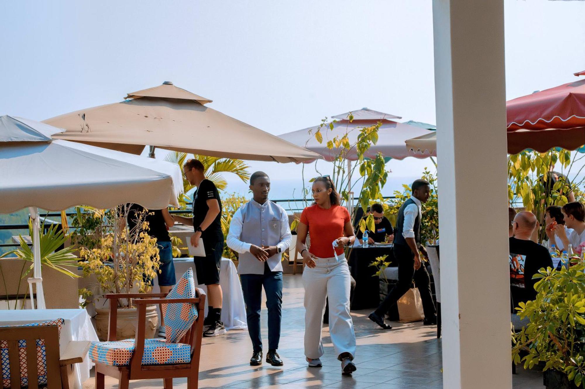 Kivu Hilltop View Resort Gisenyi ภายนอก รูปภาพ